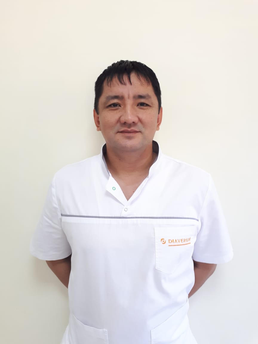 Bayekessov, Turar
